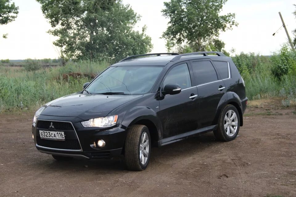 Mitsubishi outlander xl 2012. Mitsubishi Outlander XL 2012 черный. Mitsubishi Outlander XL 3.0 2007. Митсубиси Аутлендер XL 3.0 2008.