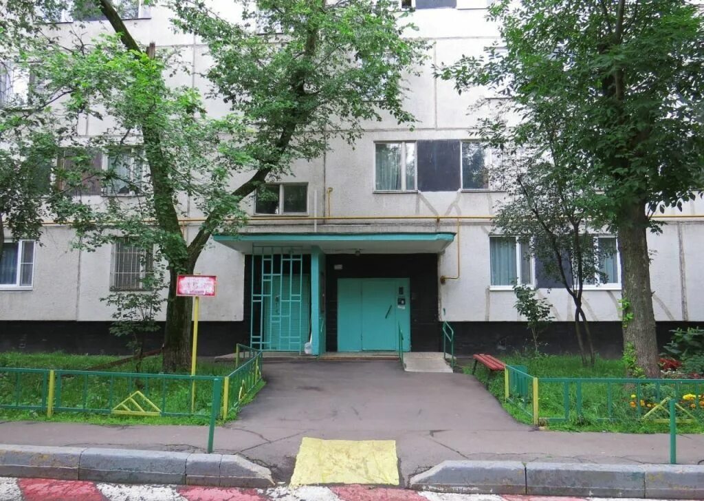 Юрловский проезд москва. Проезд 15 рублей. Парикмахерская персона на комсомольской. Технопарк долгопрудный. Юрловский проезд 25.