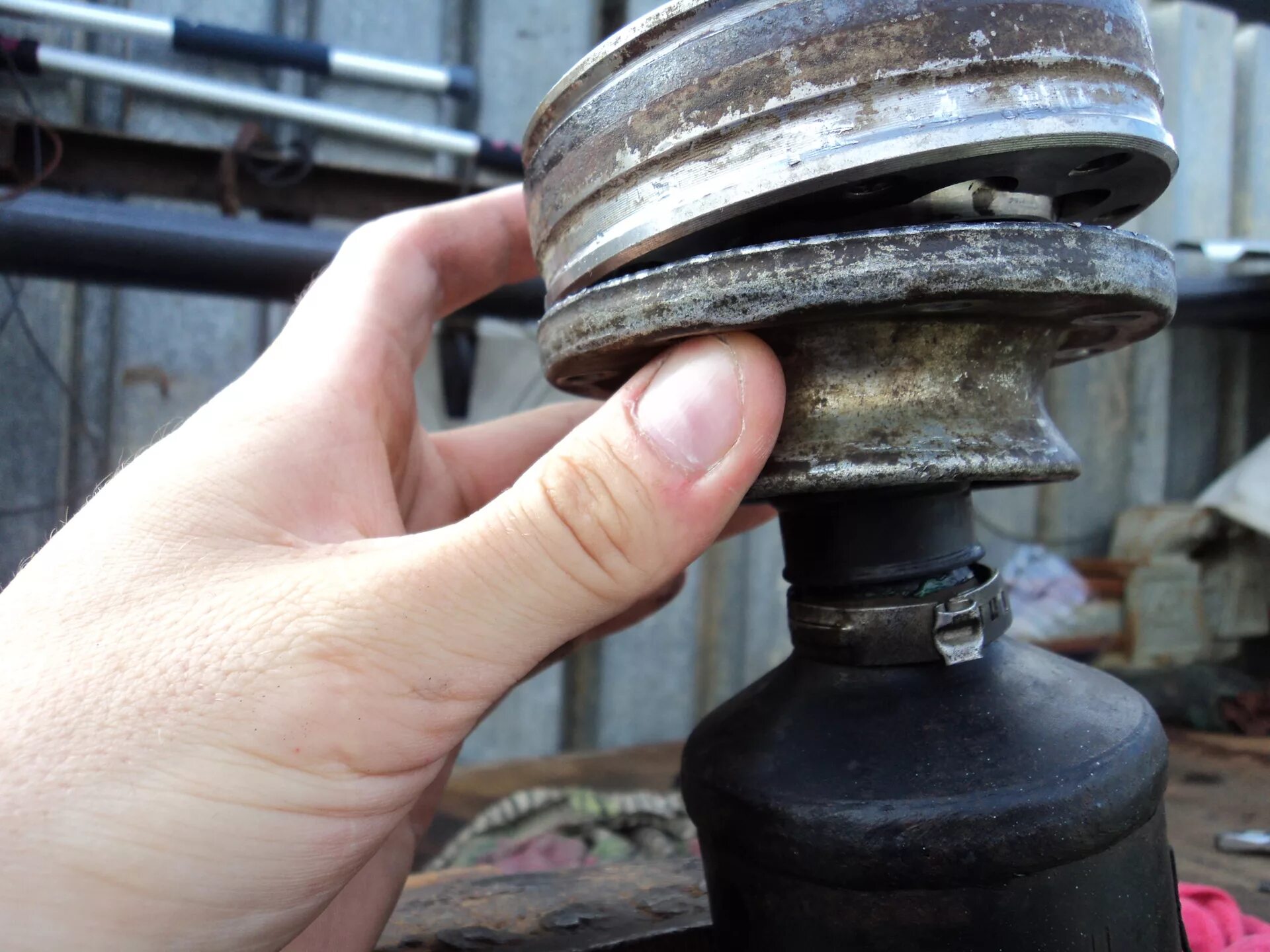 Пыльник соболь шрус. Пыльник кардана соболь 4х4 на шрусах. Пыльник шруса карданного вала соболь 4х4. Пыльник шруса кардана соболь 4х4. Пыльник шруса на вал карданный газель бизнес, соболь 5013021-2.