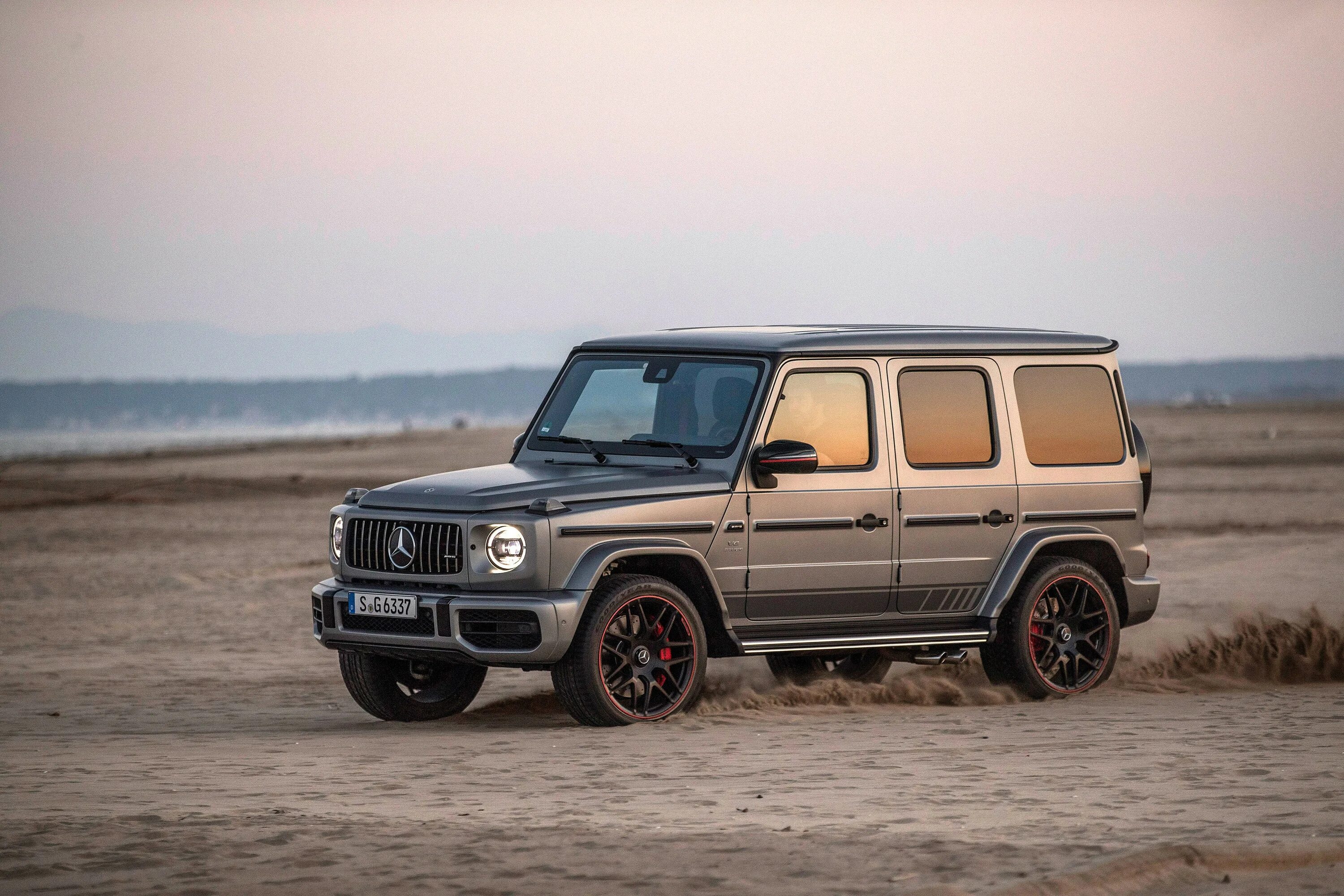 Mercedes benz g63. Мерседес гелендваген g63 amg. Новый g63 2024. Mercedes g63 amg 2024. Мерседес g63 2024.