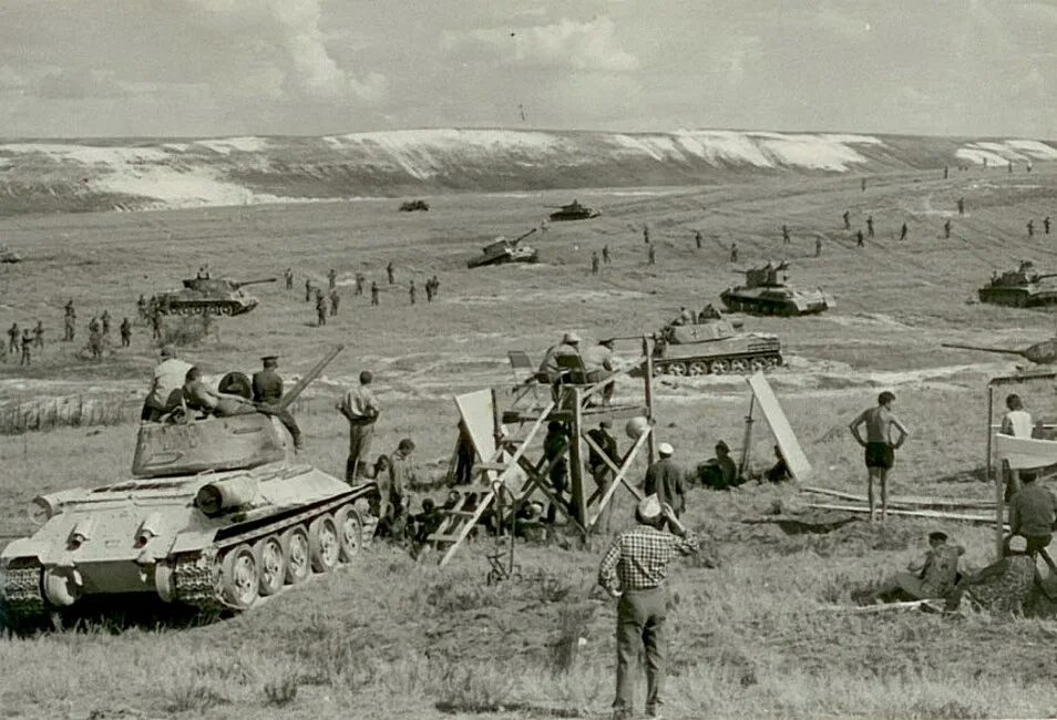 они сражались за родину фильм 1975 съемки. где снималась они сражались за родину. бондарчук. сергей бондарчук в фильме они сражались за родину. они сражались за родину фильм 1975.