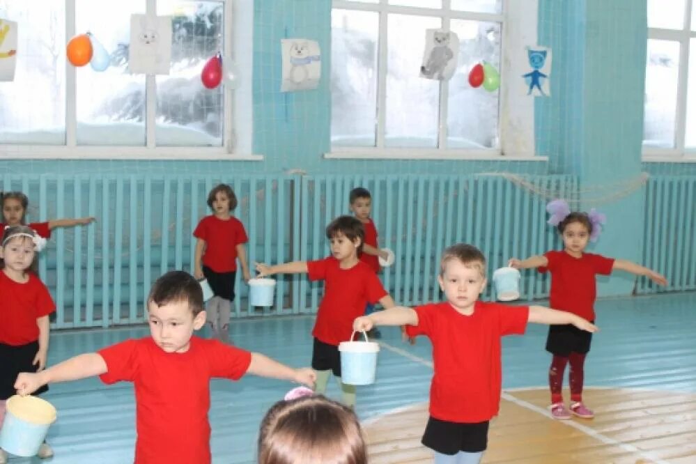 Занятие зож младшая группа. Занятия по зож в детском саду. День здоровья в младшей группе детского. Зож в детском саду средняя группа. Здоровьесберегающих технологий в детском саду.