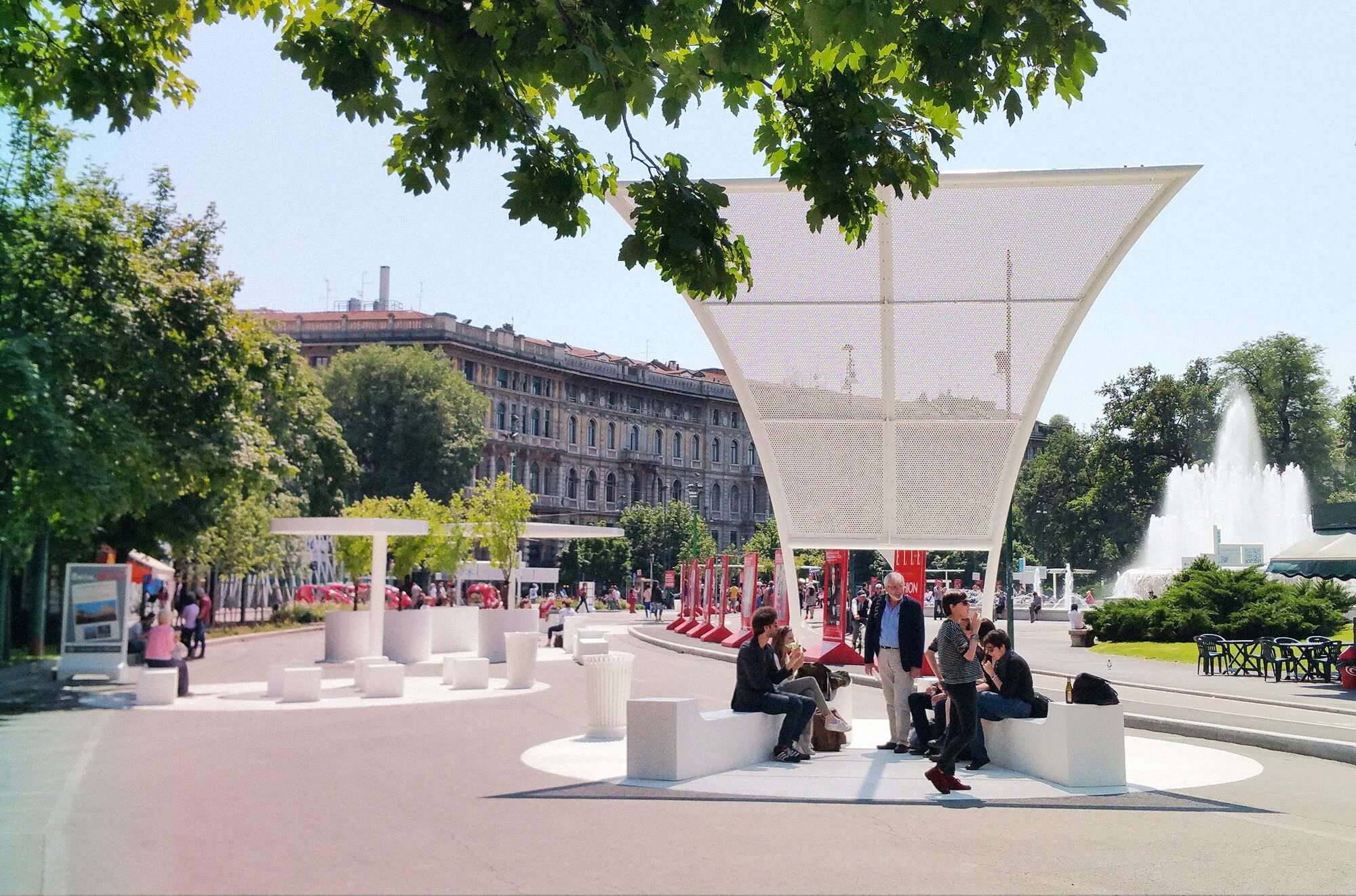 Public area. Солнечный день в городе. Публика город. Denmark public Space.