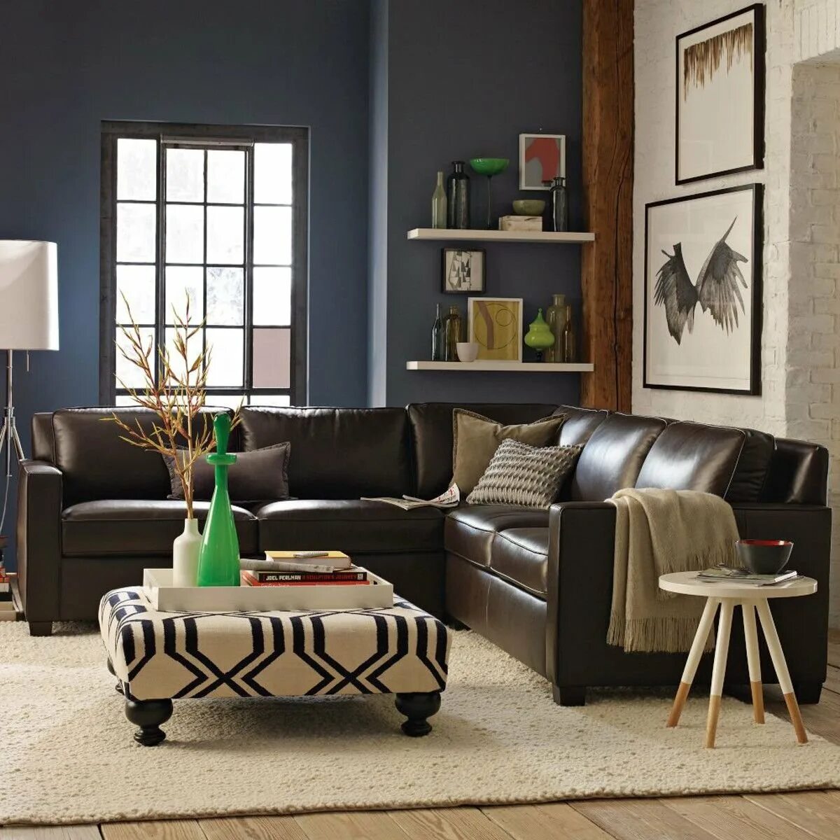 Кофейный диван в интерьере. Диван с орнаментом коричневый. Диван кофейного цвета. Дизайн с коричневым диваном. Кофейные диваны