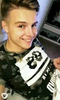 Артему 20 лет