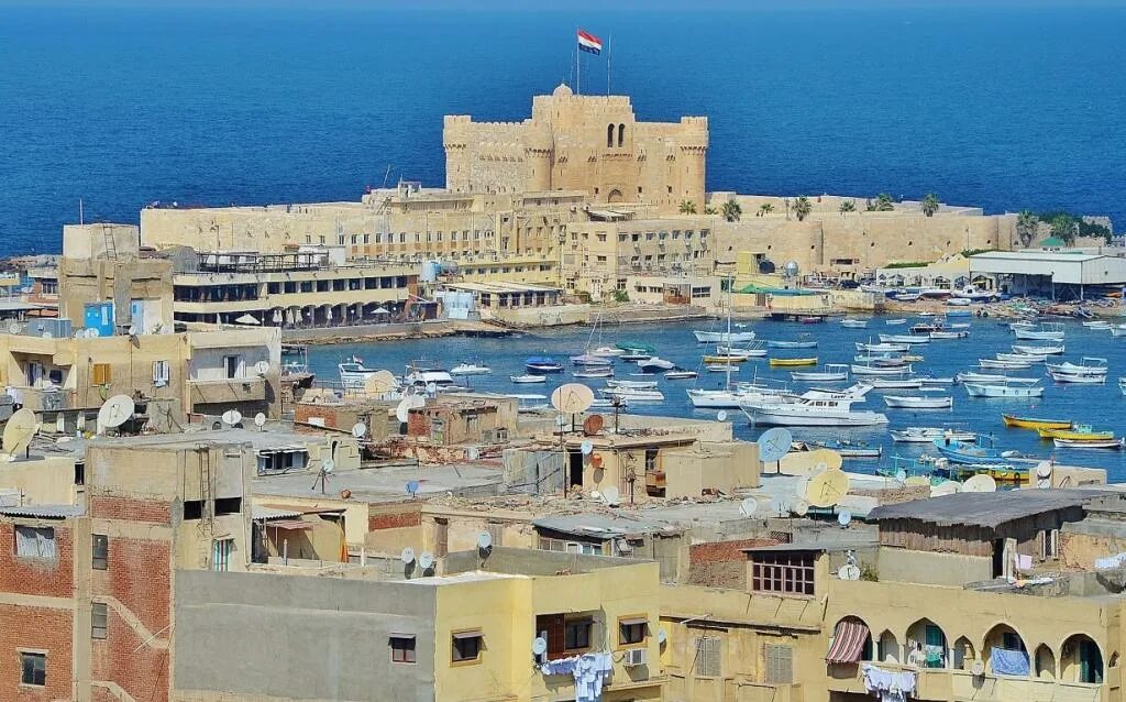 александрия египет люди. каир египет александрия. Borg el arab 5*, египет, мерса-матрух. деревня александрия в египте. александрия египет отдых.