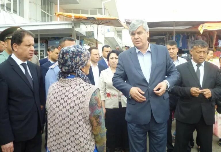 Спитамен герой таджикского народа. Статуя спитамена в таджикистане. Таджикистан нау спитамен. Памятник спитамену в самарканде. Gismeteo спитамен согдийский ол.