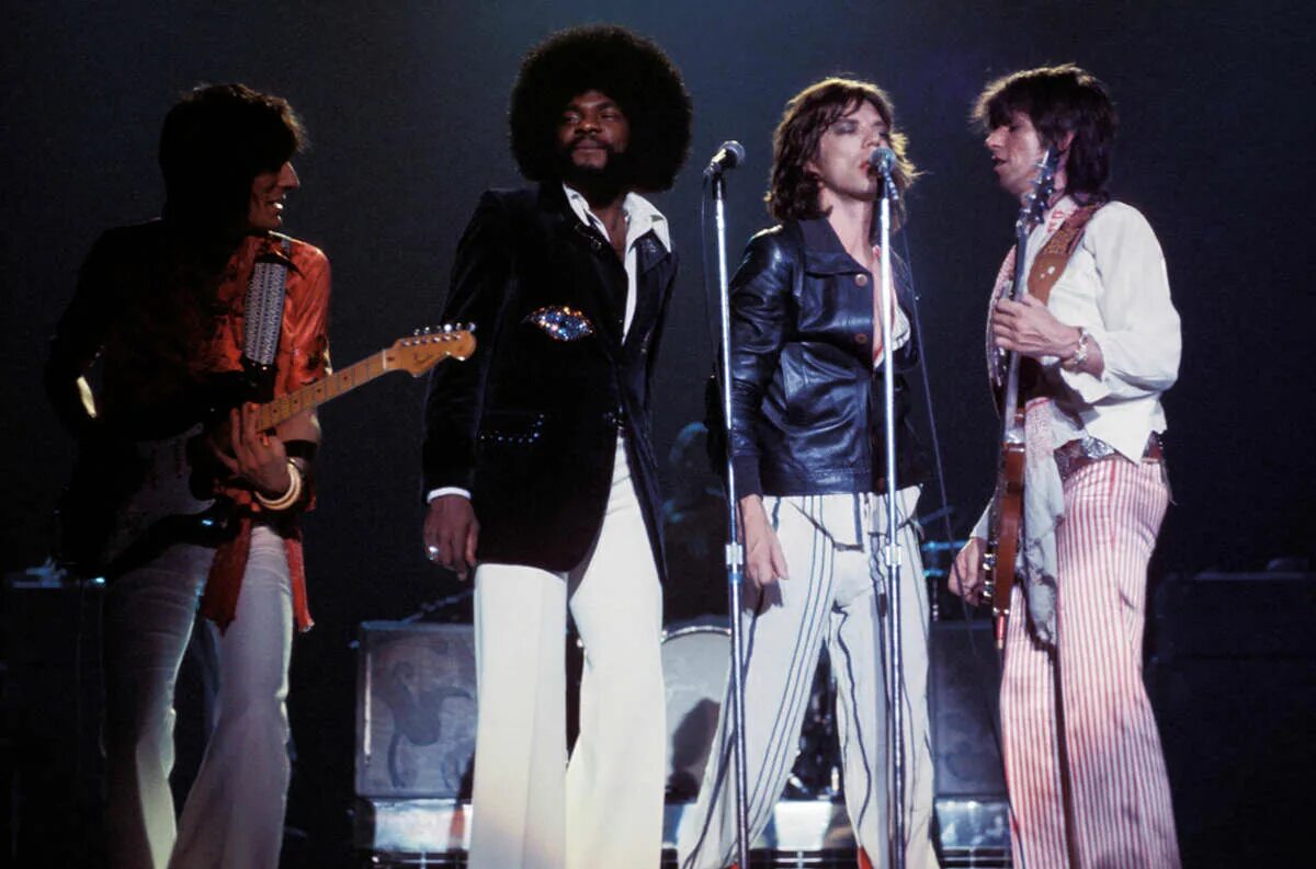 Rolling stone 1. Роллинг стоунз 1975. Роллинг стоунз 1969. The Rolling Stones 1969 Tour. Группа the Rolling Stones 1975.