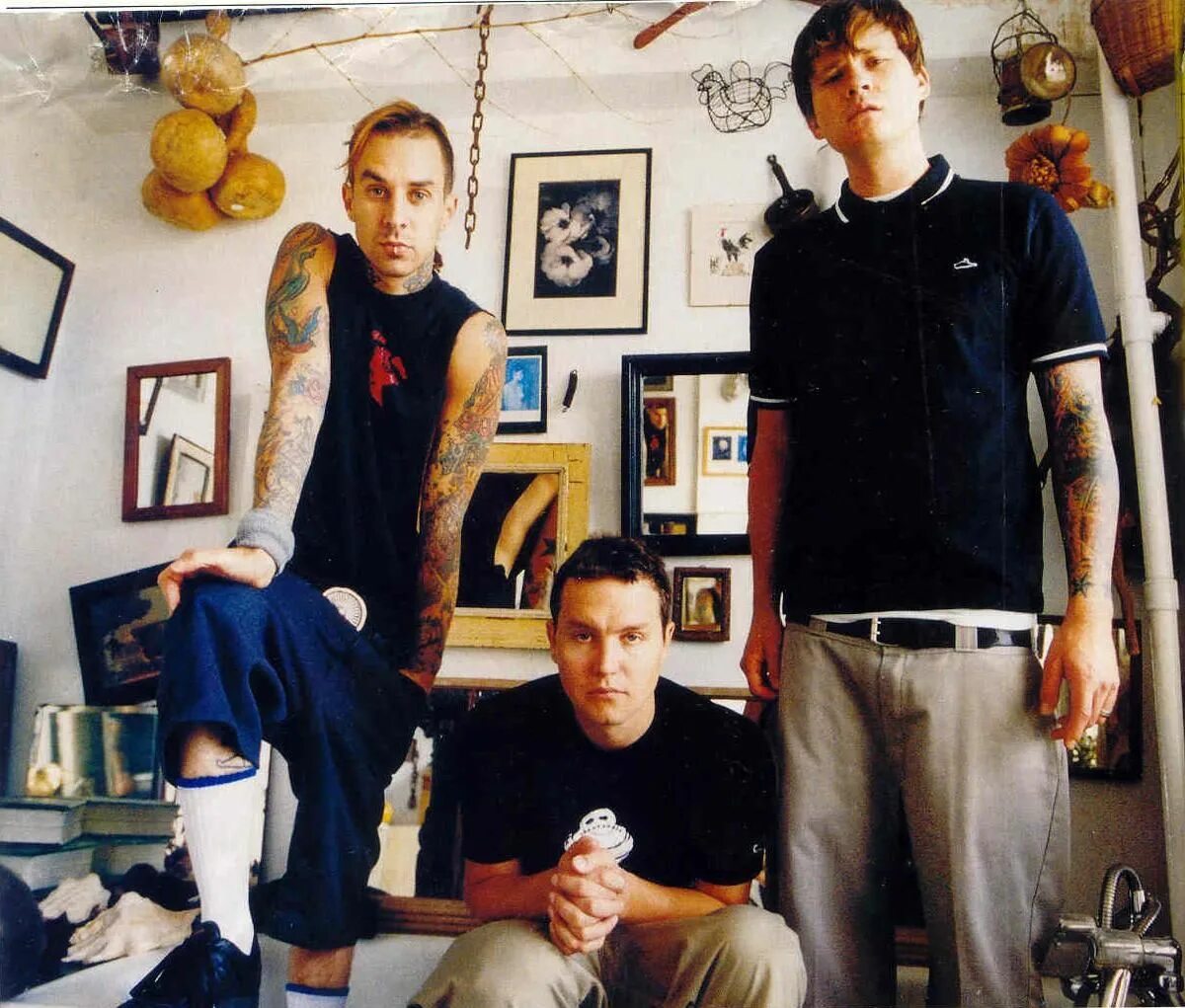 Блинк 182 лучшее. Blink-182. блинк 182. скотт рейнор blink 182. блинк 182 фото.