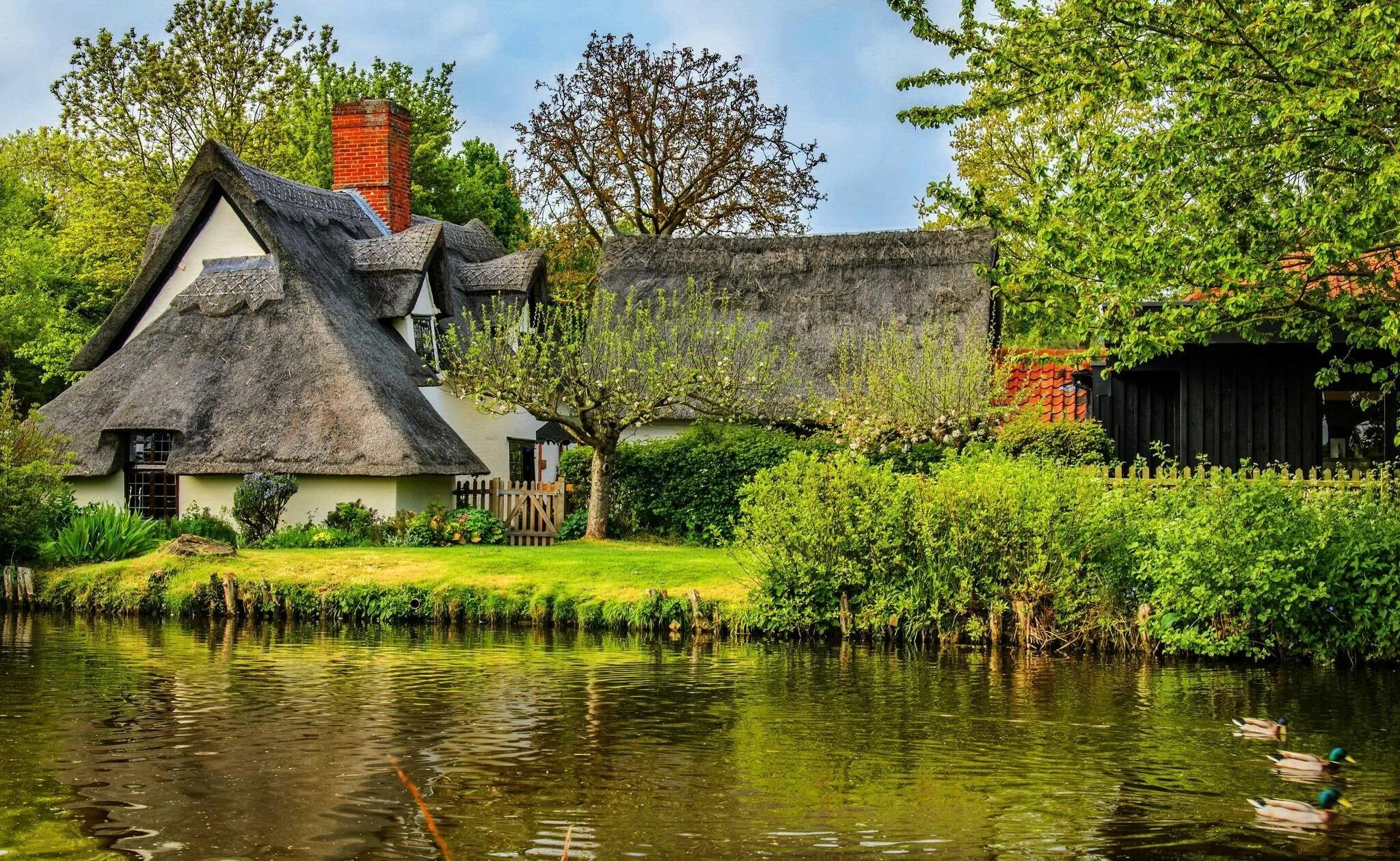 English countryside. Деревня Розмари в Германии. Красивая деревня. Красивый домик в деревне. Деревенский домик у реки.