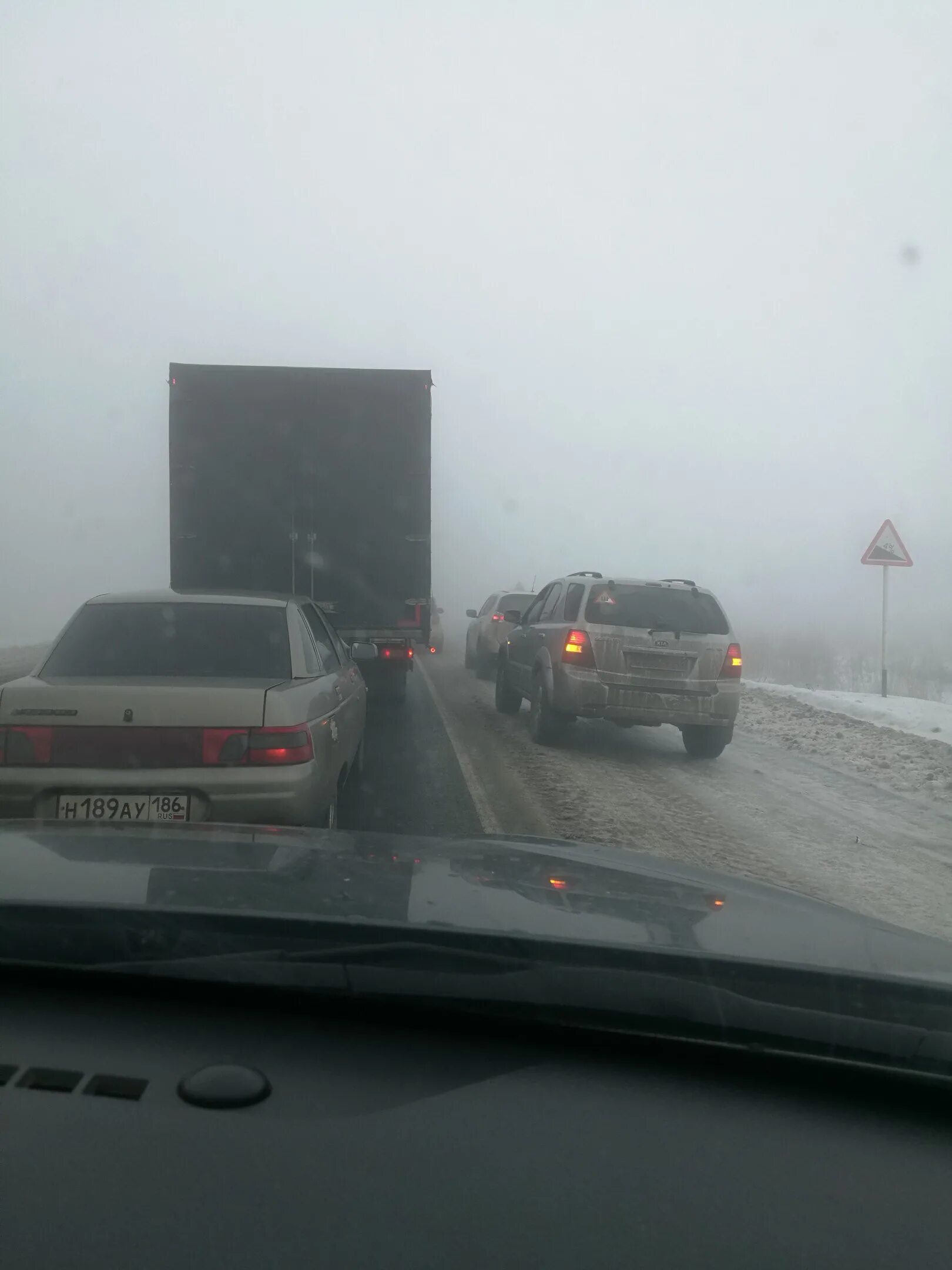 Саратов волгоград сегодня. Трасса Саратов Волгоград сейчас. ДТП трасса Саратов Волгоград. Авария на трассе Саратов Волгоград сегодня. Пробка на трассе Саратов Волгоград.