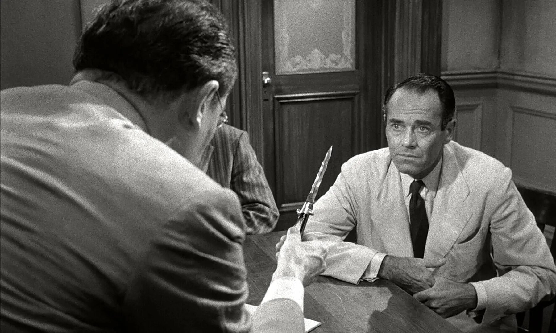 двенадцать мужчин. двенадцать мужчин. 12 разгневанных мужчин персонажи. двенадцать разгневанных мужчин 1957.