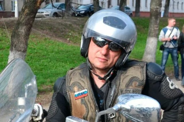 Мотоклуб медведи. Черные медведи мотоклуб ярославль. Черные медведи мотоклуб ярославль. Black bears mc ярославль. Рычащий медведь в ярославле.