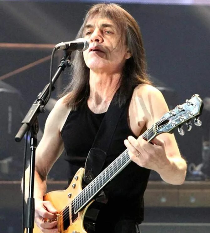 Малькольм янг. Малькольм и ангус. ac dc malcolm young. малколм лэнг. malcolm young деменция.