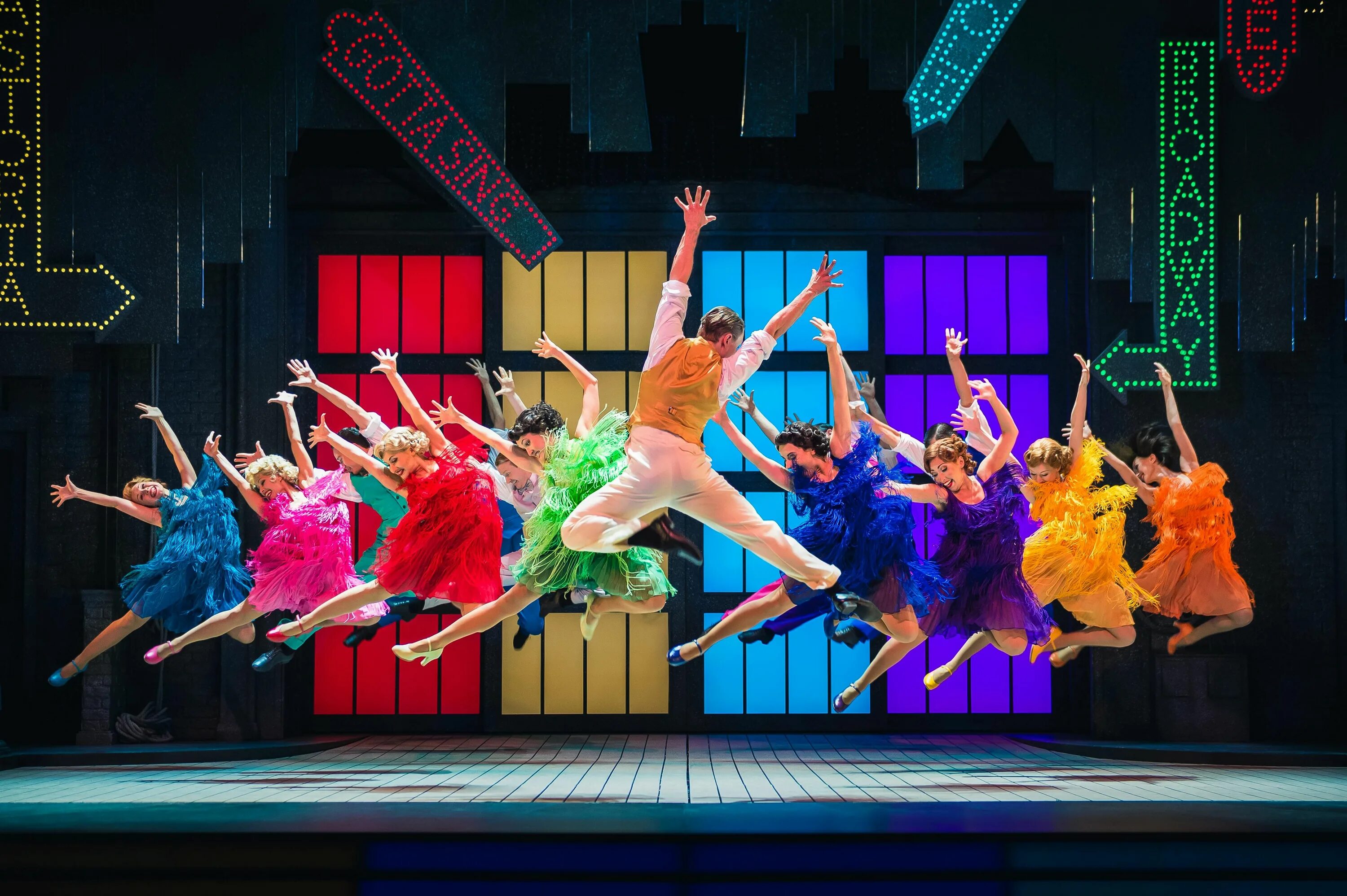 Мюзиклы сейчас. Мюзикл бродвейский бродвейский мюзикл. Мюзиклы сейчас. Vm. Мюзиклы сейчас.