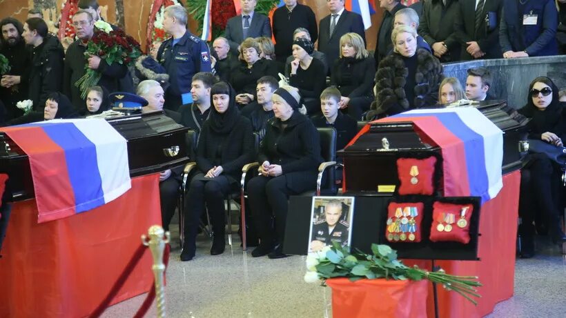 Ту 154 2016 крушение. Авиакатастрофа в сочи 2016 ансамбль александрова. Катастрофа хора александрова. Ансамбль александрова погибшие. Ту 154 мо рф.