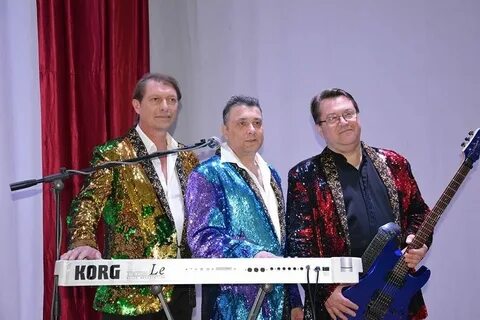Ансамбль шире