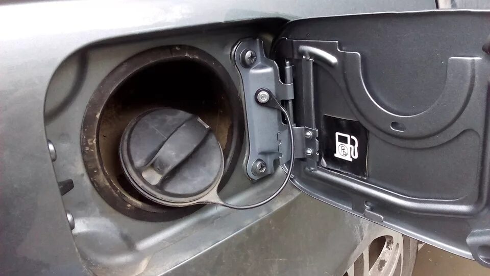 Как снять бак приора Фото БАЧОК НА ПРИОРУ