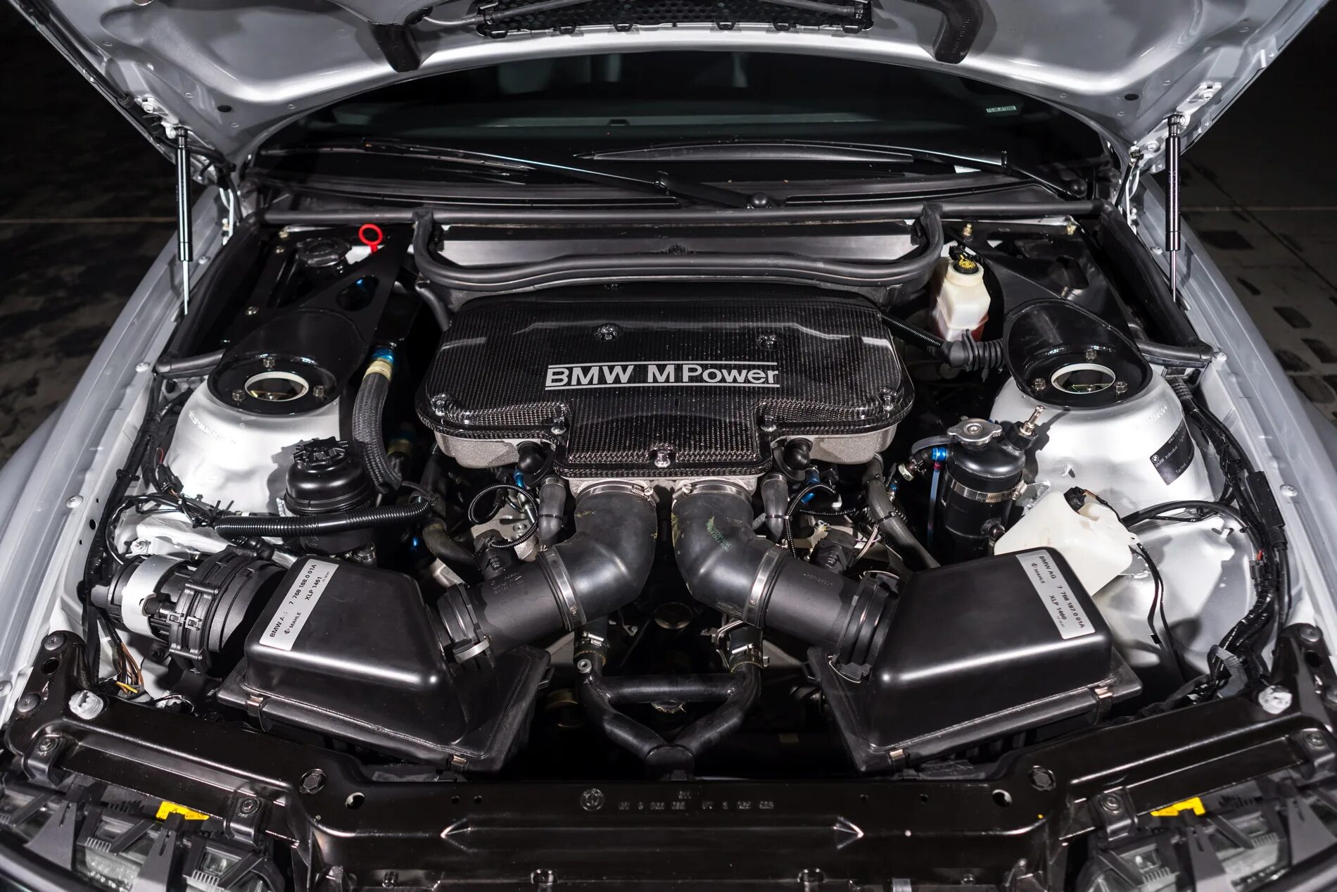 Мотор е46. Bmw m3 gtr мотор. bmw m3 46 gtr. bmw m3 e46 мотор. bmw m3 e46 gtr v8.