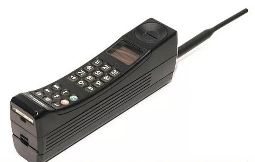 Gsm советская. Motorola International 3200. Motorola сотовый 2000. Моторола c155. Моторола с антенной 90х.