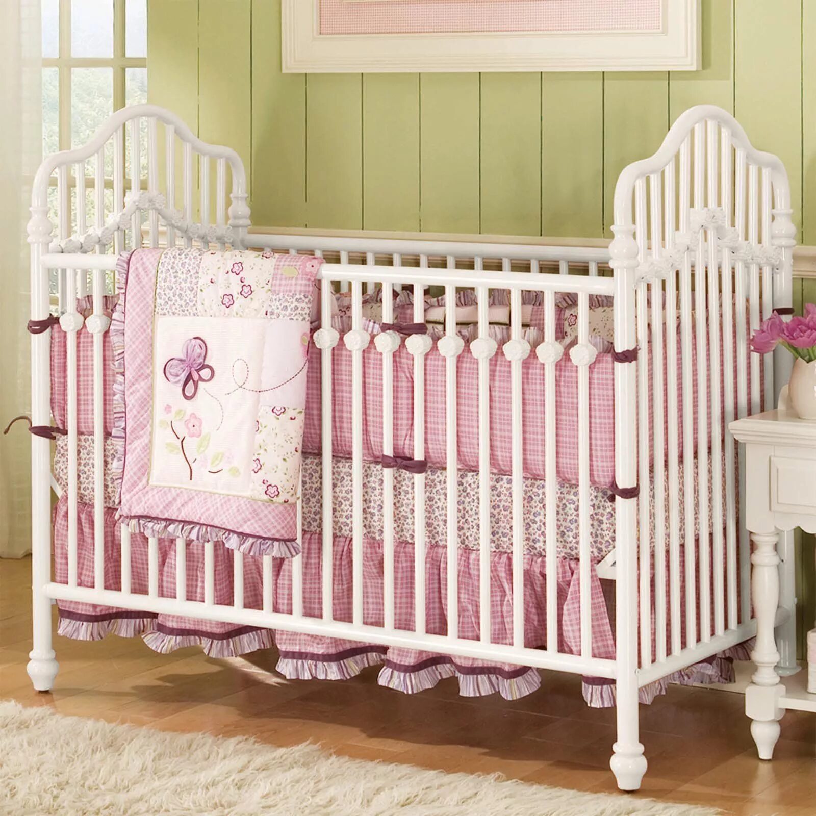 Куплю кроватку для новорожденного б. Кровать детская Baby Crib. Детская кроватка Дживани Baby Crib. Красивые кроватки для новорожденных. Кровать для девочки новорожденной.