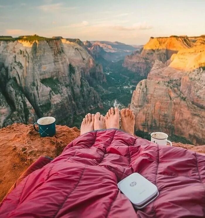 International highline meeting, монте пиана, италия. Захватывающее путешествие. Рюкзак naturehike. Захватывает дух от красоты. Путешественник в горах.