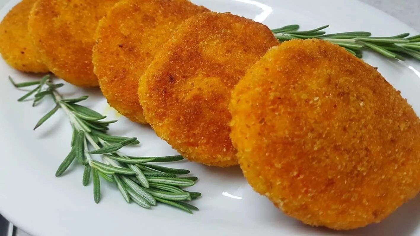 Рецепты вкусных блюд из моркови. Рецепты вкусных блюд из моркови. Морковно-яблочные котлеты. Салат морковка. Рецепты вкусных блюд из моркови.