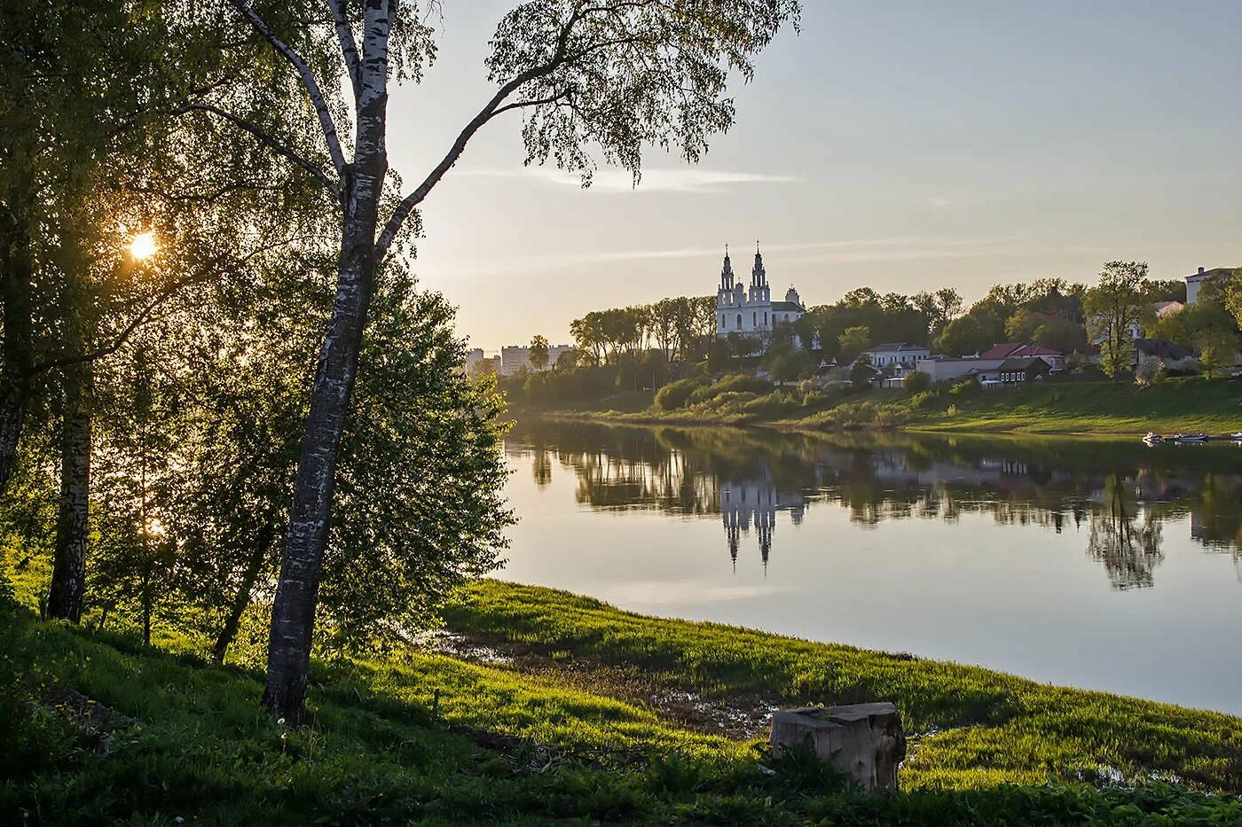 Зап.Двина река Полоцк. Западная Двина Полоцк. Витебск река Двина. Река Западная Двина в г. Полоцк.