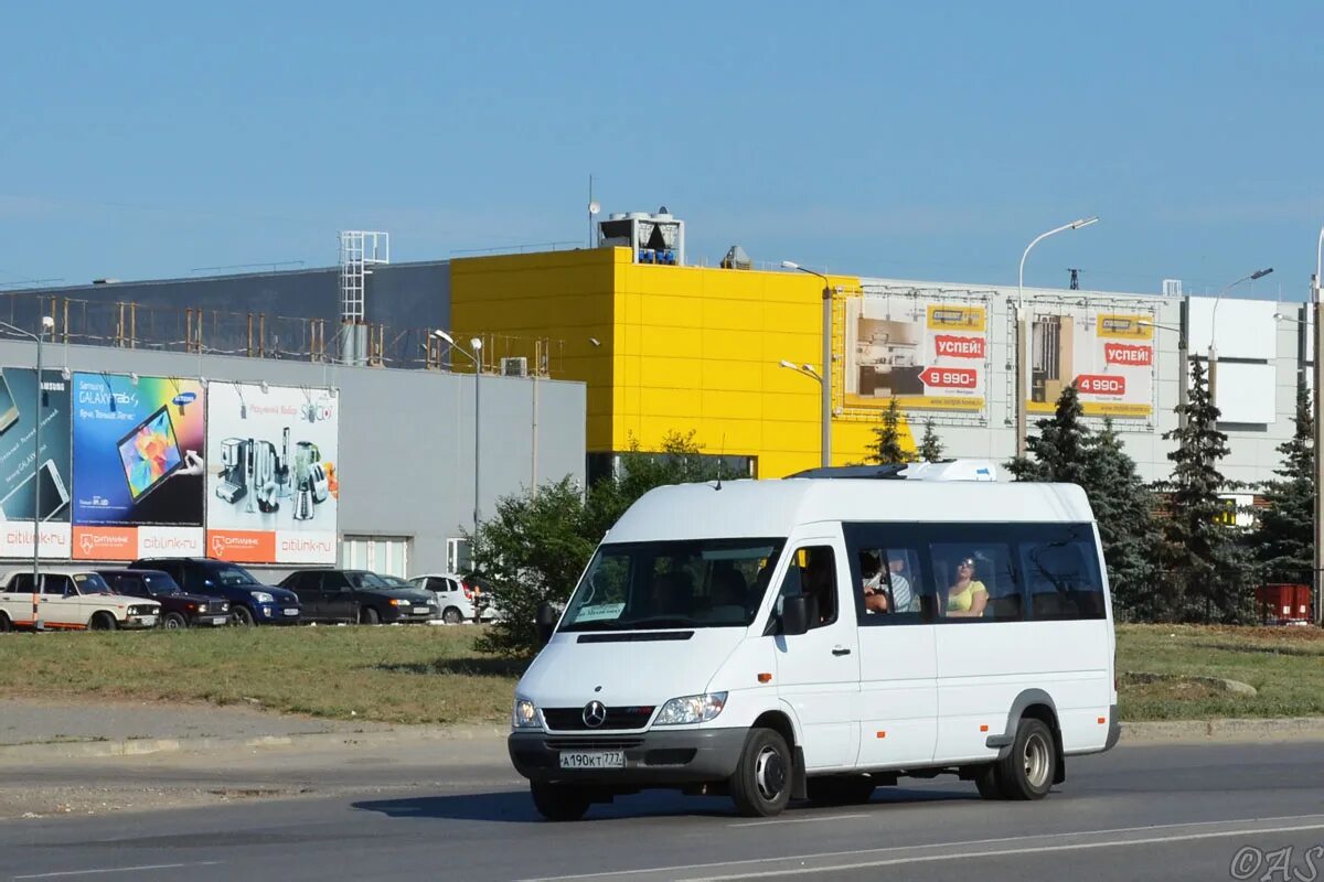 Маршрут 88 волгоград. Автовокзал Волгоград 2022. Маршрутка 98 Волгоград. Автовокзал Михайловка Волгоград. Автобус Михайловка Волгоград.