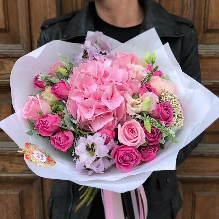 Ф букет. «пышный букет». Современный большой модный букет 2024. Модные букеты. Флорист ру.