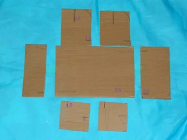 Мебель из бумаги. Оригами кукольная мебель кровать. Оригами кроватка. Оригами мебель кровать. Бумажный домик для уточки бумажной лалафанфан.