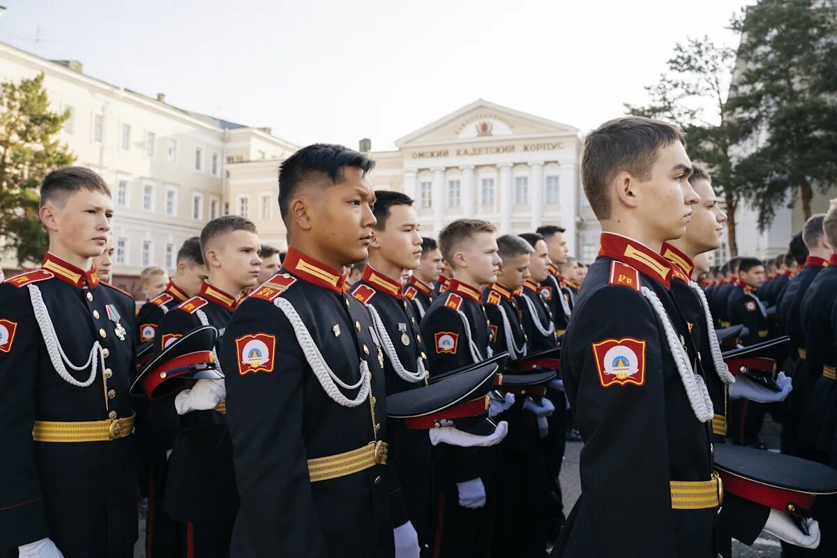 Повар в столовую Президентского кадетского училища, работа в ООО "Элтехнорд" во 