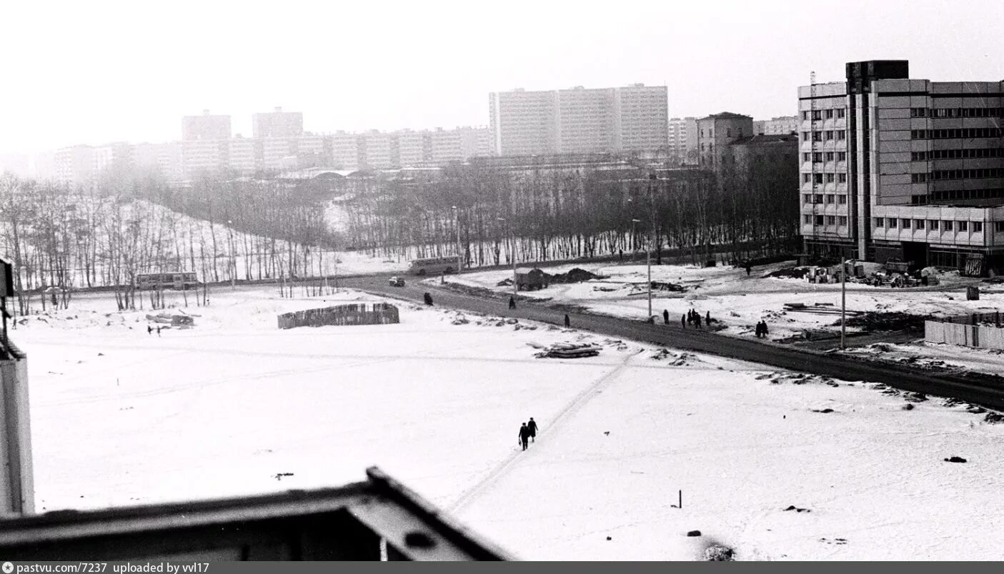 Перекрёсток Нижних Лихобор, Дмитровское шоссе (вид с балкона) - Фотографии прошл