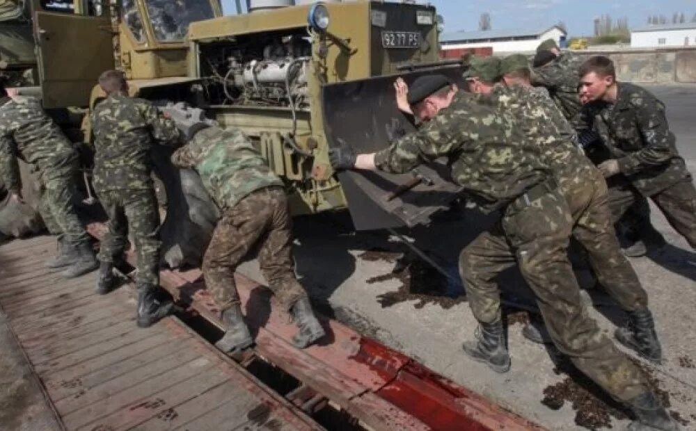 Военное продвижение российских войск на украине сегодня. Крымский конфликт. ВСУ В Крыму. Российской армии жесть Украина. Украинские военные уходят из Крыма.