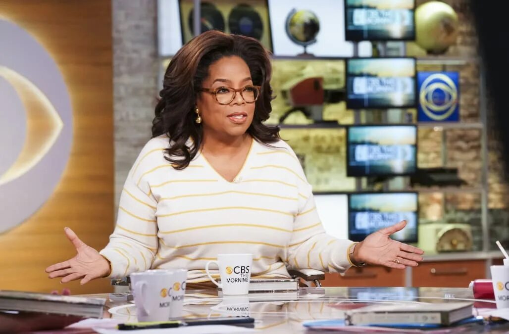 Oprah winfrey books. Книжный клуб опры уинфри. Oprah book club. Oprah s book club. Опра уинфри книги.