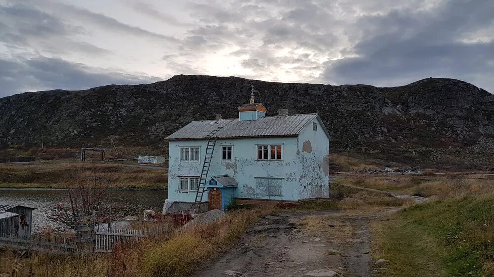 Поселок териберка мурманской области фото Сказочное место, но вместе с тем очень печально от такого упадка. Териберка. Мур