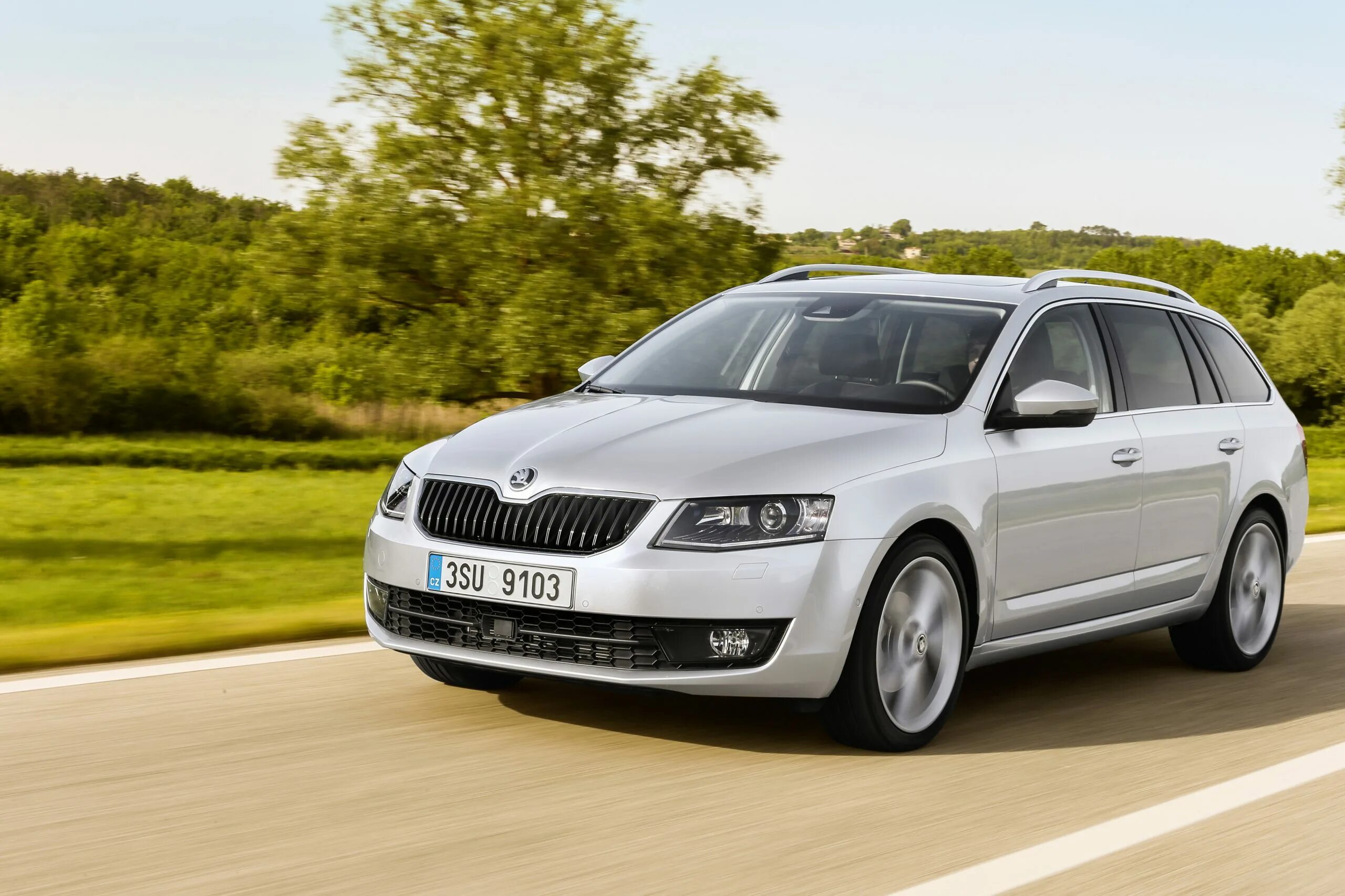 Skoda Octavia 2023. Шкода универсал полный