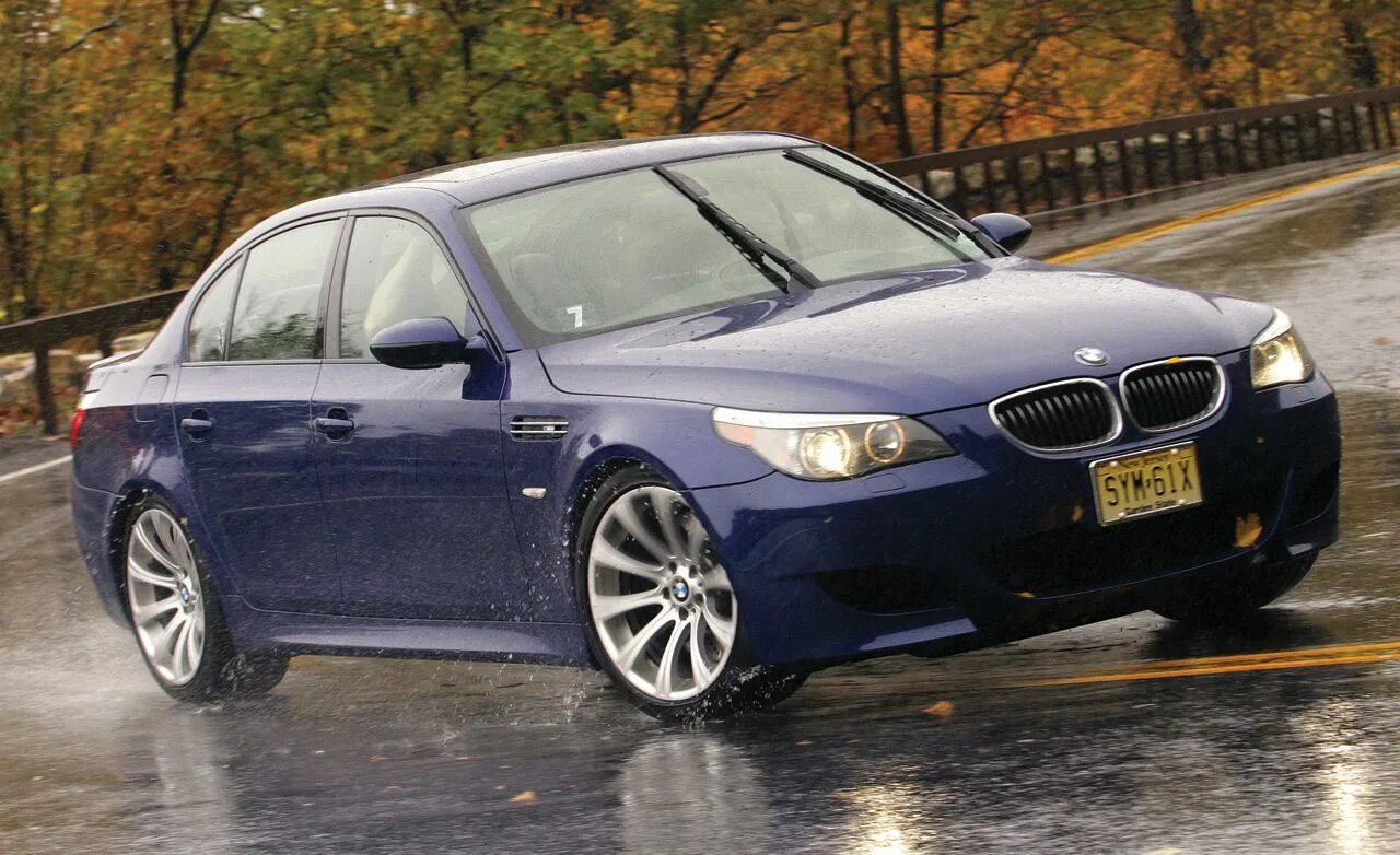 Bmw e60. Bmw 5 e60. Bmw bmw m5 (e60). Bmw 530 e60. Машина авито м5.