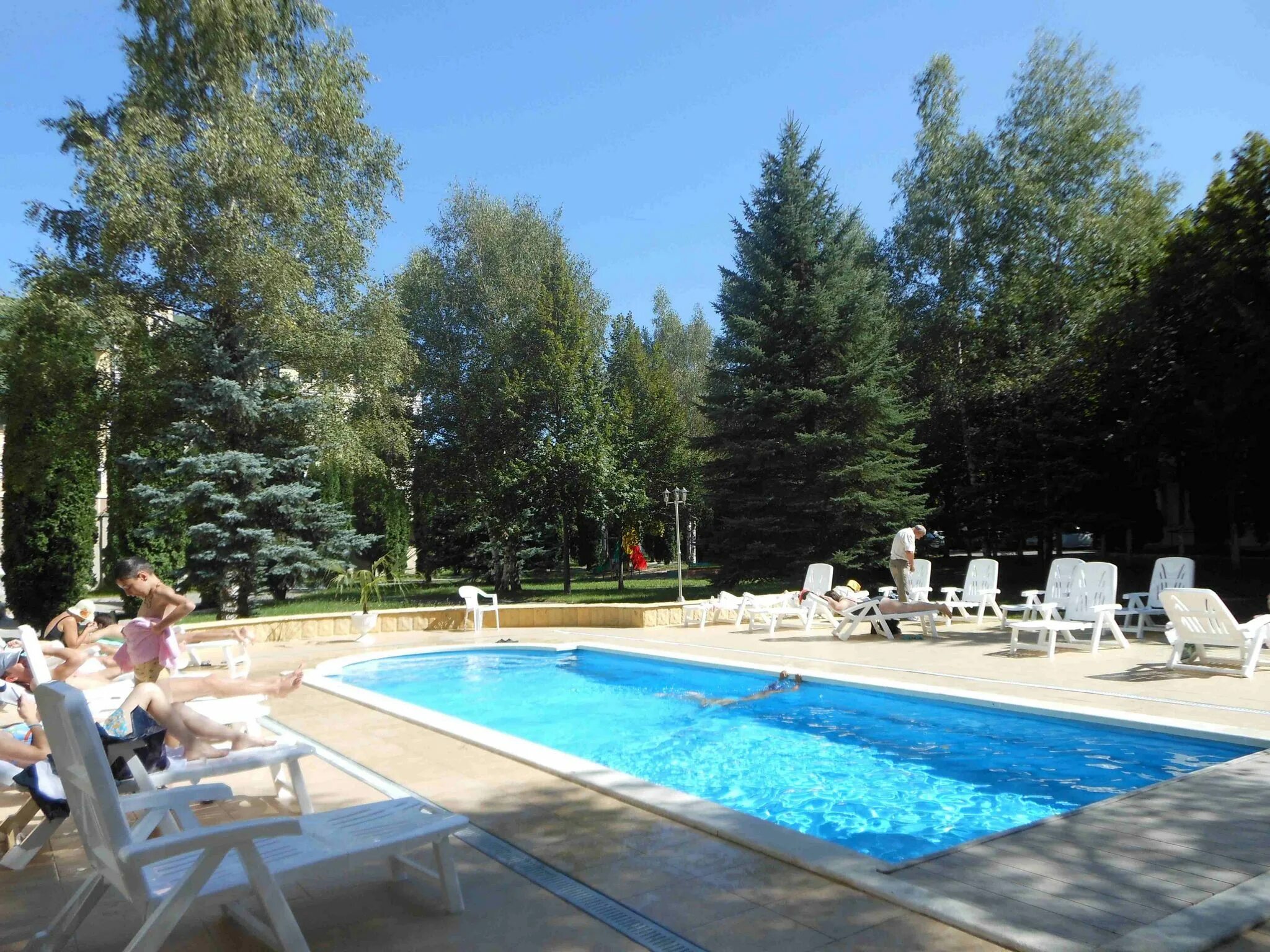 Санаторий жемчужина кавказа ессентуки. Отель alm в красной поляне. Бассейн вилла арнест кисловодск. Гостиница фазенда пятигорск. Минеральные воды ессентуки санаторий жемчужина кавказа.