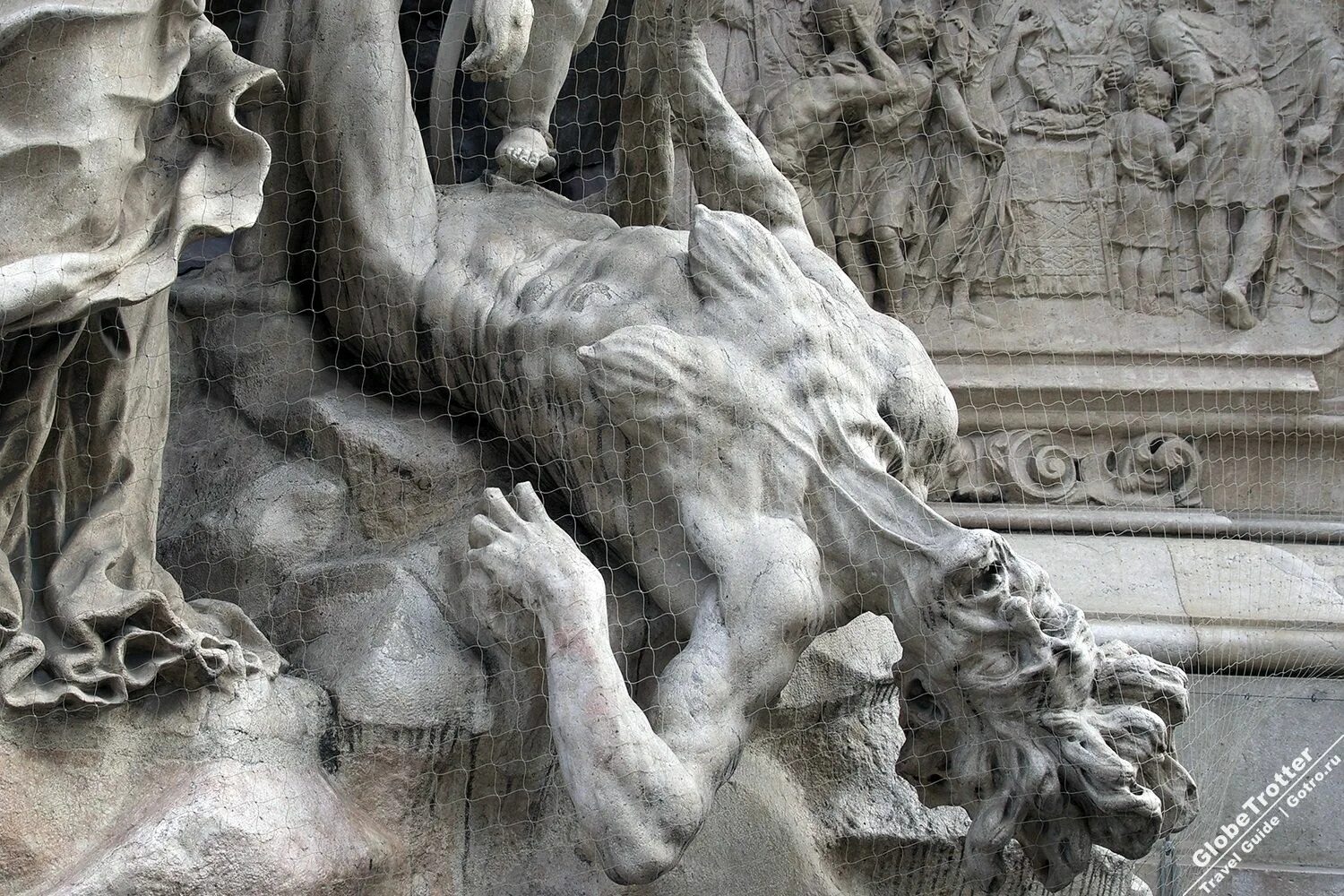 Чумная колонна (Вена). Чумные статуи в Европе. Чумные столбы в Вене. Статуя чумы. Австрийский город с чумной колонной 4 буквы