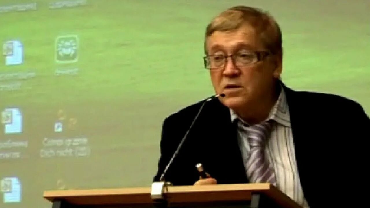 Гаряев волновая генетика. Гаряев петр петрович фантом днк. Петр гаряев портрет. Код бога самая запрещенная лекция профессора. Код бога самая запрещенная лекция профессора.