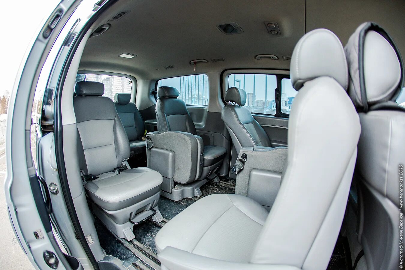 Grand starex фото. Hyundai grand starex. минивэн hyundai grand starex. hyundai grand starex 2015.