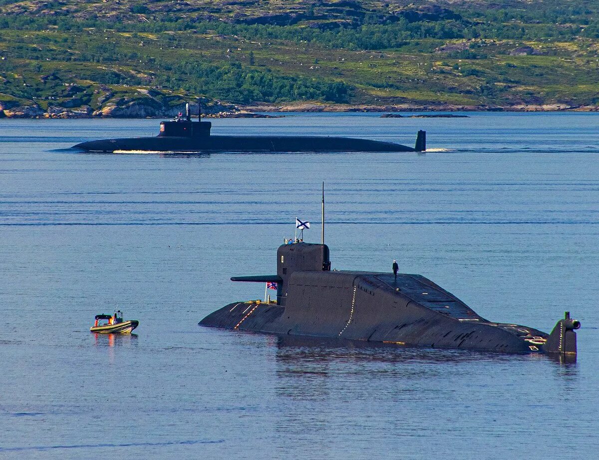 Про подводный флот. Подводная лодка 667бдрм "Дельфин". БДРМ 667 проект подводная лодка. РПКСН 667 БДРМ. 667 БДРМ Гаджиево.