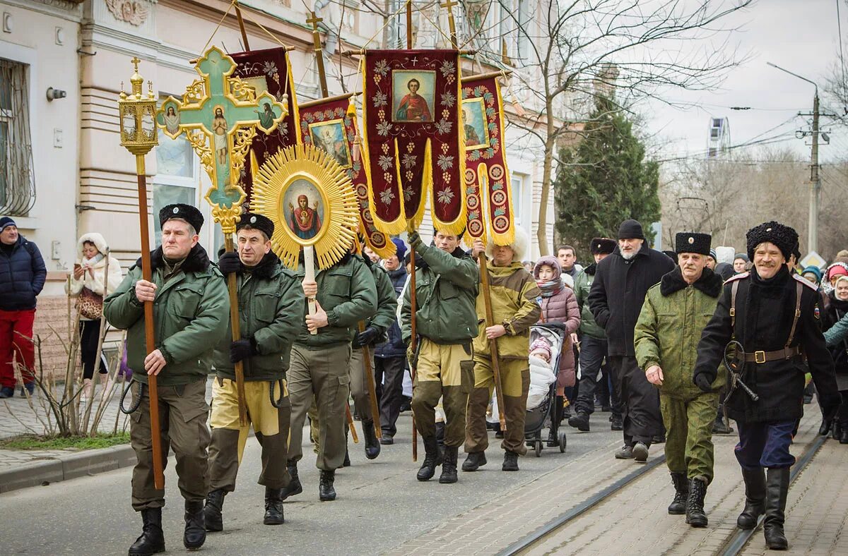 Крестный ход креста. Хоругви в крестном ходу. Казаки крестный ход. Русь православная крестный ход.