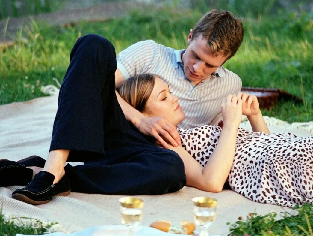 Принц влюбился в девушку. Принц и я (2004).