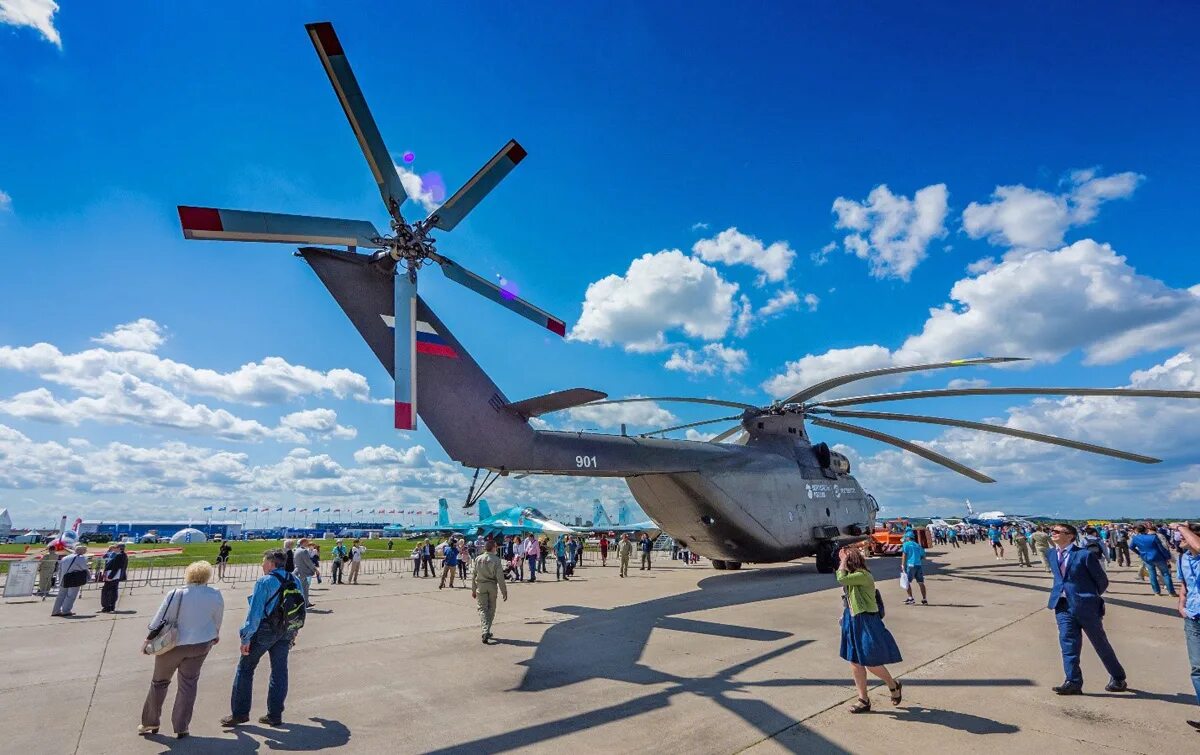 Международный авиасалон Макс в Жуковском. Макс 2021 Жуковский. Авиасалон Макс 2021. Макс в Жуковском 2022.