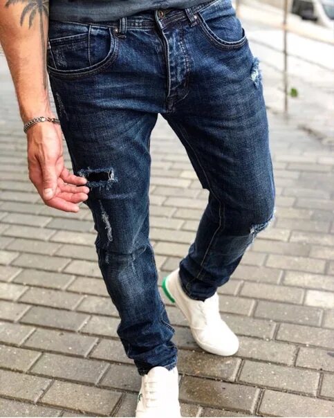 495 741. Мужские белые джинсы галифе однотонные модные. Зауженные голубые галифе джинсы модные мужские. Джинсы Барнаул мужские модные.