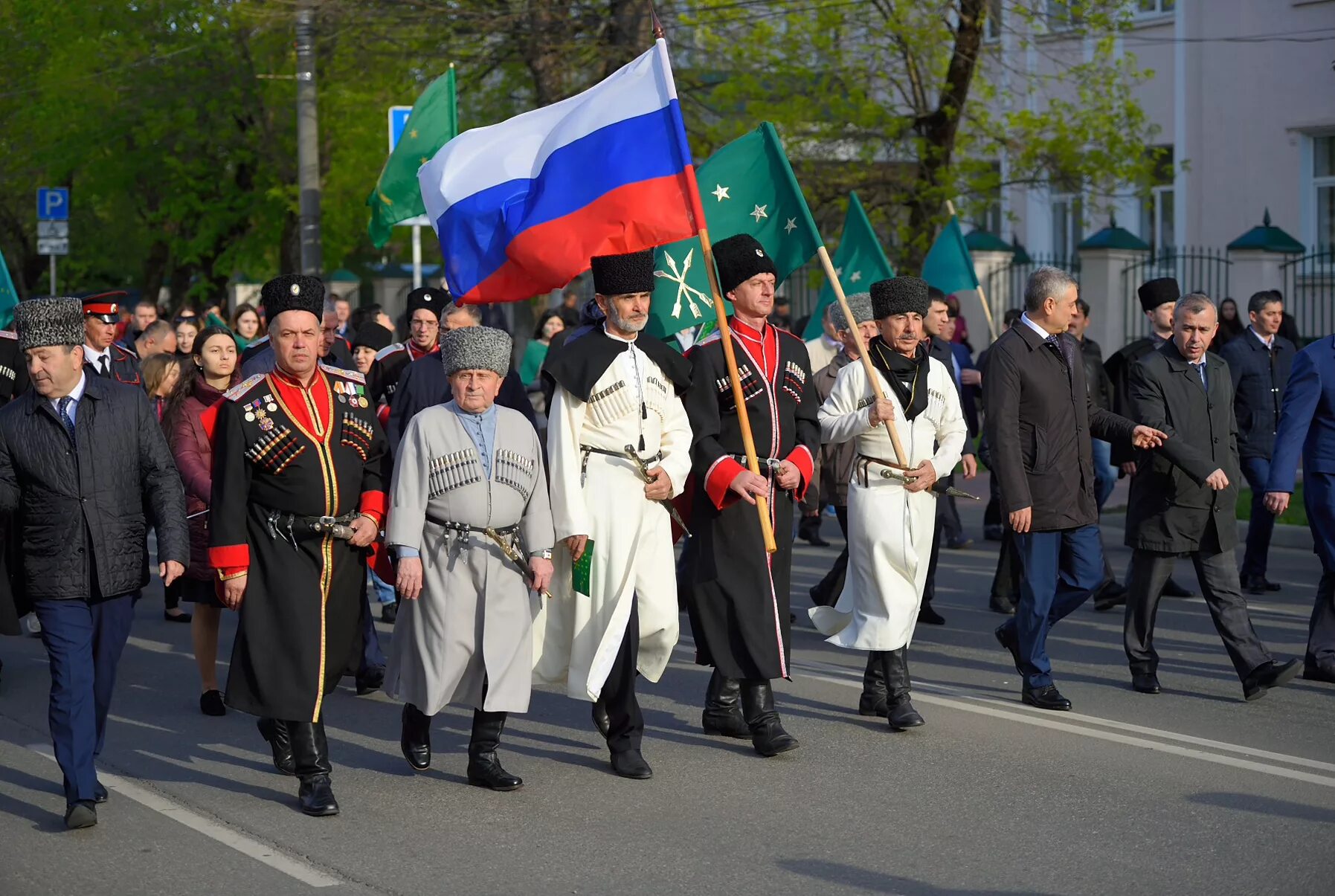 Майкоп Адыгейская Республика. Республика Адыгея 1992. Северный Кавказ Майкоп. Майкоп флаг Адыгея.