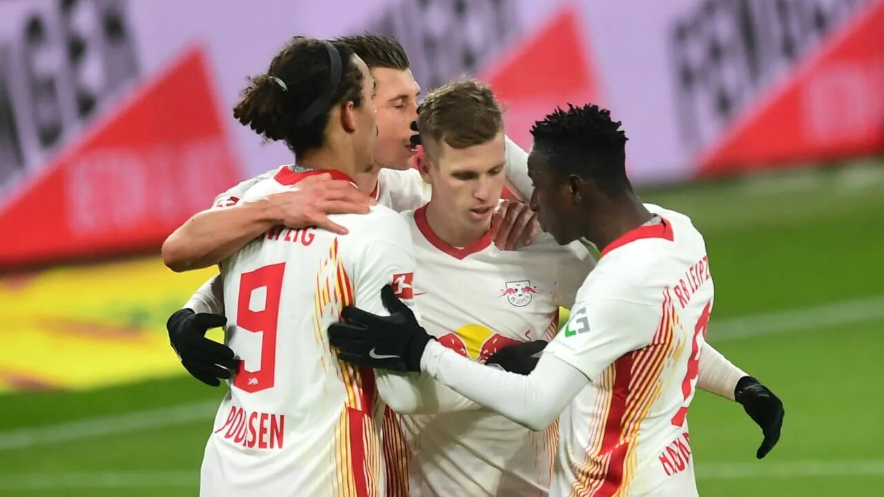 Рб лейпциг аугсбург. Аугсбург Лейпциг. Augsburg vs RB Leipzig logo. Dani Olmo Leipzig Getty 2022.