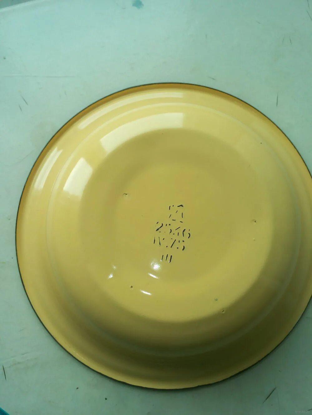 Клейма эмалированной посуды. Тарелки металлические эмалированные. Эмалированная тарелка. Советские эмалированные тарелки. Эмалированная тарелка СССР